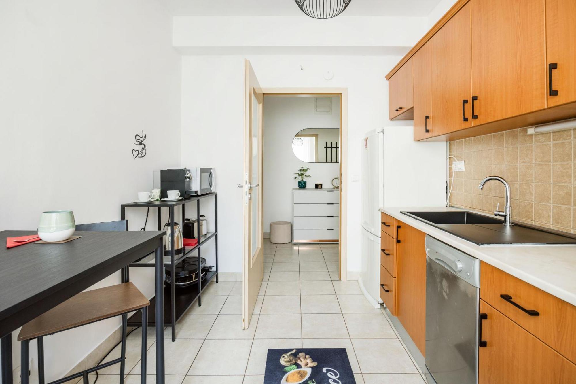 Modern Two-Bedroom Apartment With Free Parking Budapest Exterior photo